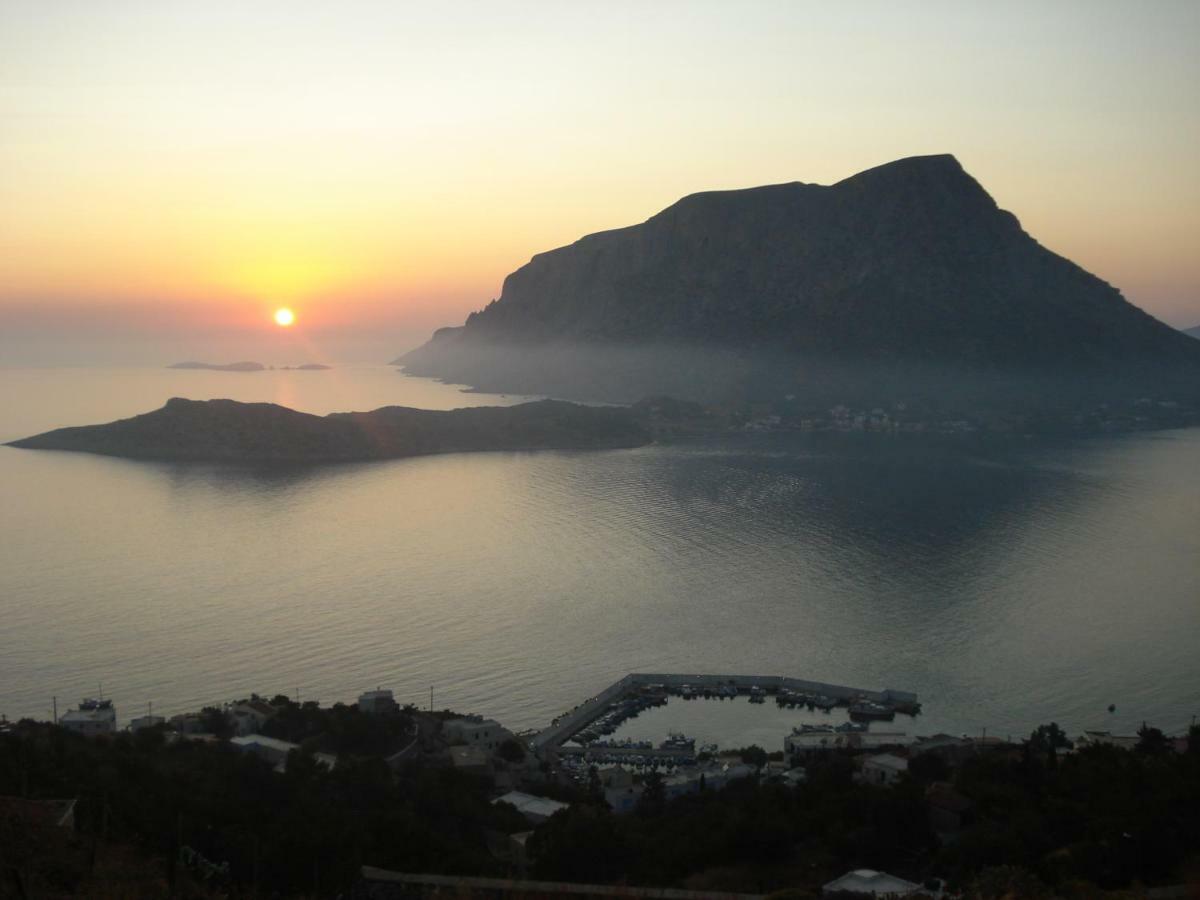 Studios Aeolos Kalymnos Myrties Екстериор снимка